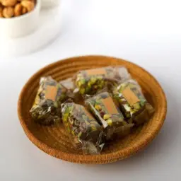 حلقوم نوقا